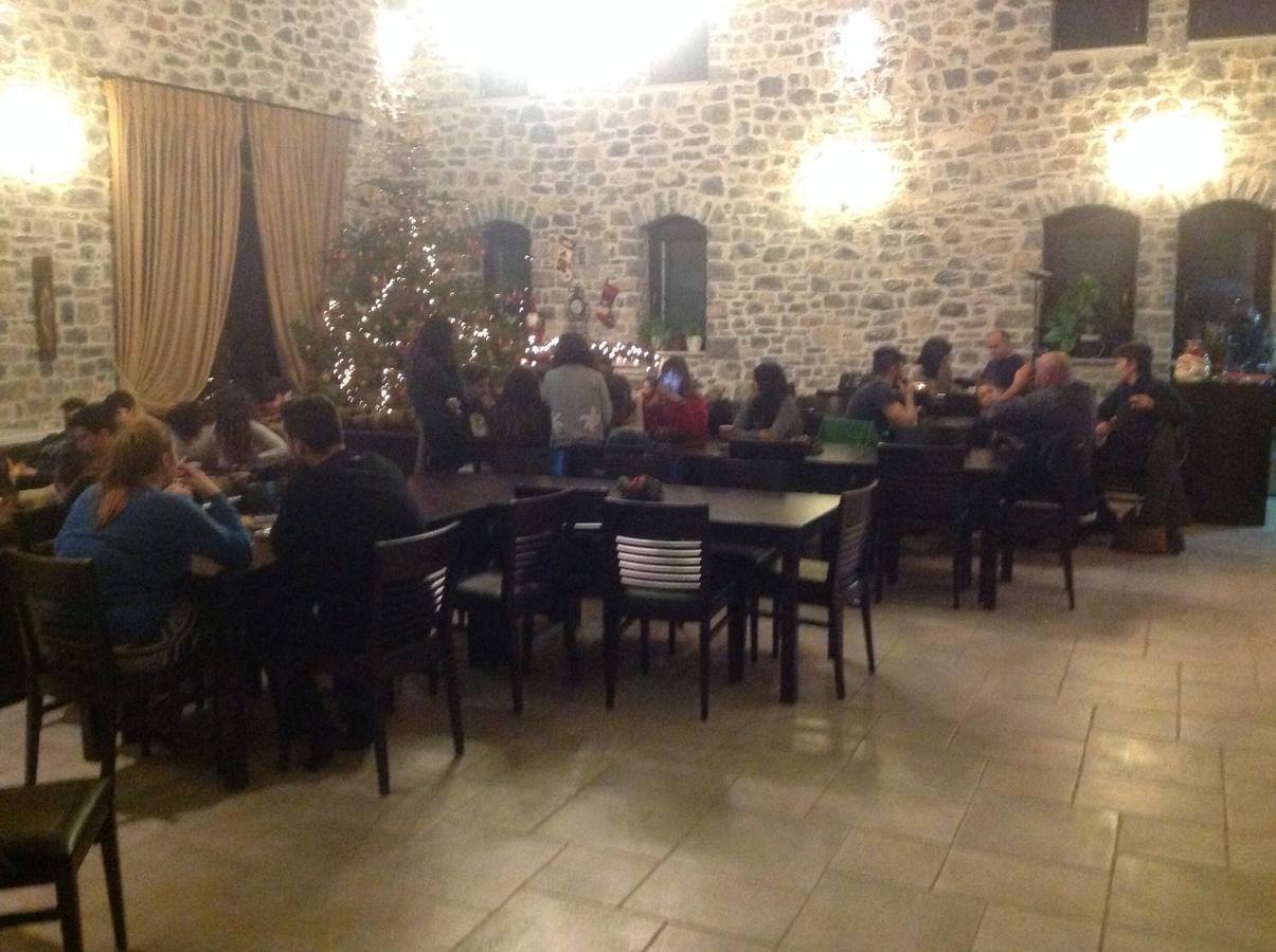 فندق Karyesفي  Arhontiko Parnona المظهر الخارجي الصورة